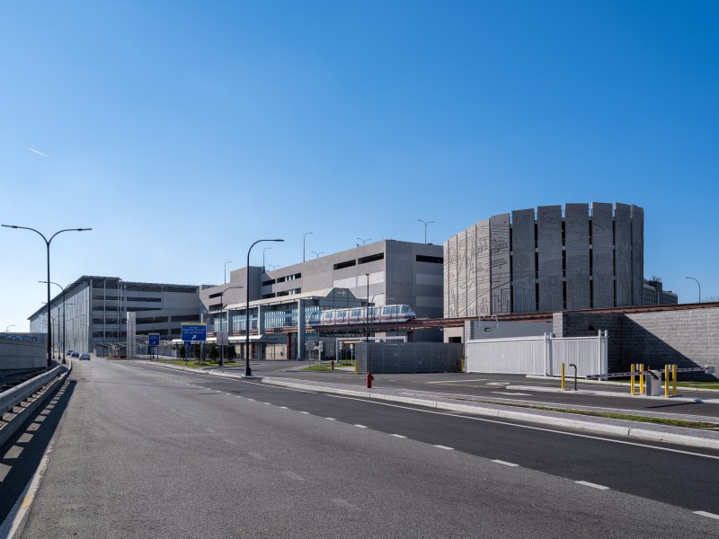 Consolidated Rental Car Facility (ConRAC) at Newark Liberty International Airport (EWR) PGAL