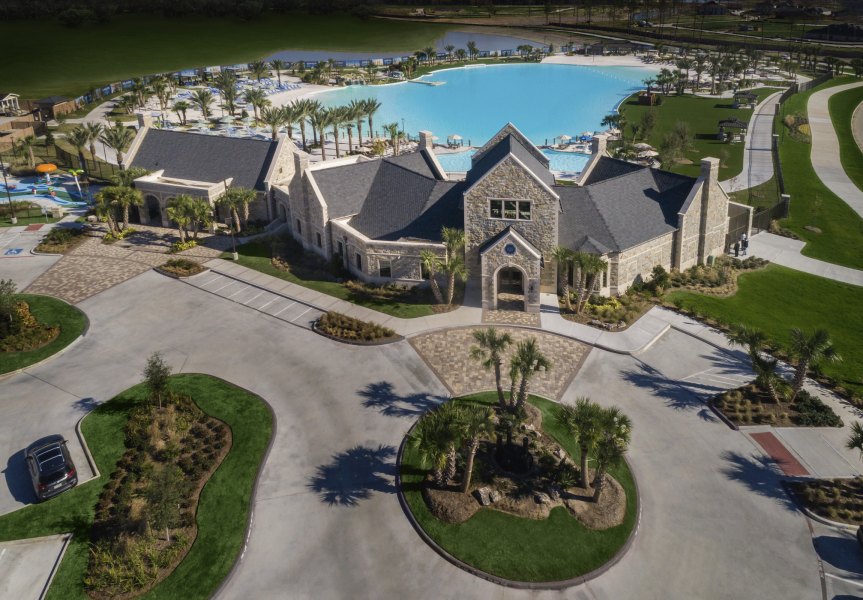 Balmoral Crystal Clear Lagoon + Amenity Village PGAL