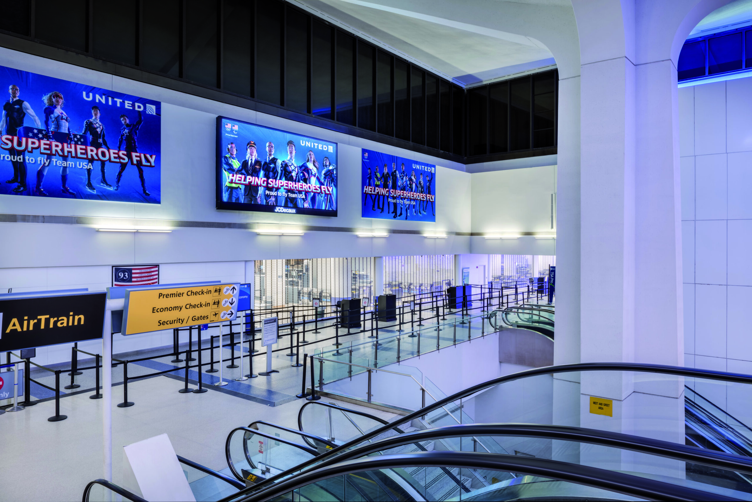 security checkpoint lanes