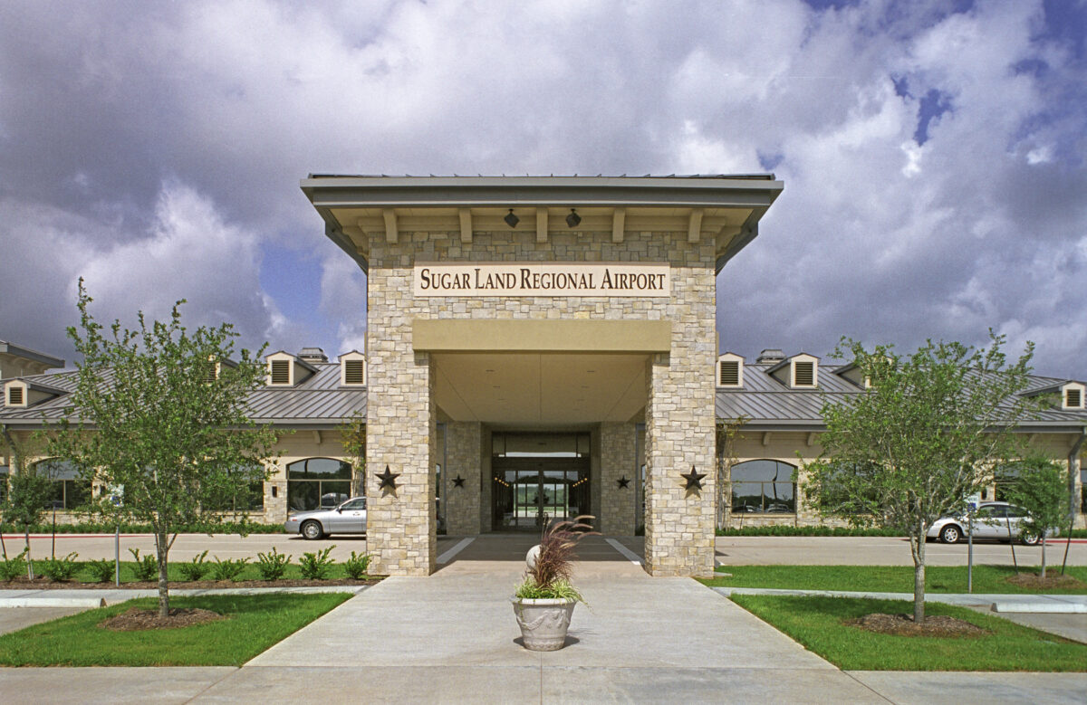 Sugar Land Regional Airport exterior