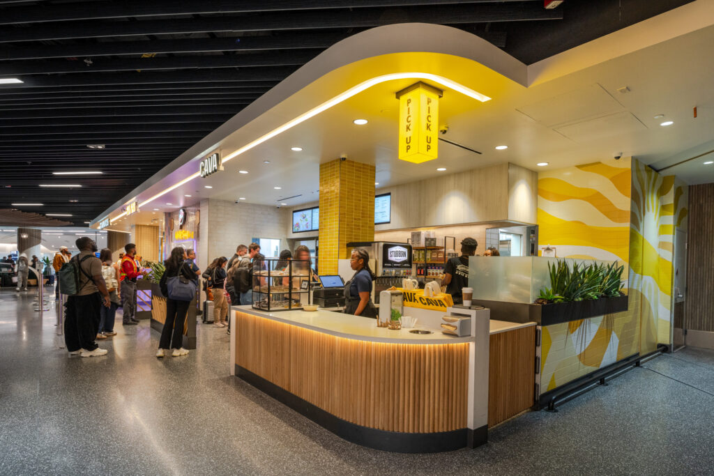Terminal 3 Dining Terrace at Los Angeles International Airport (LAX)