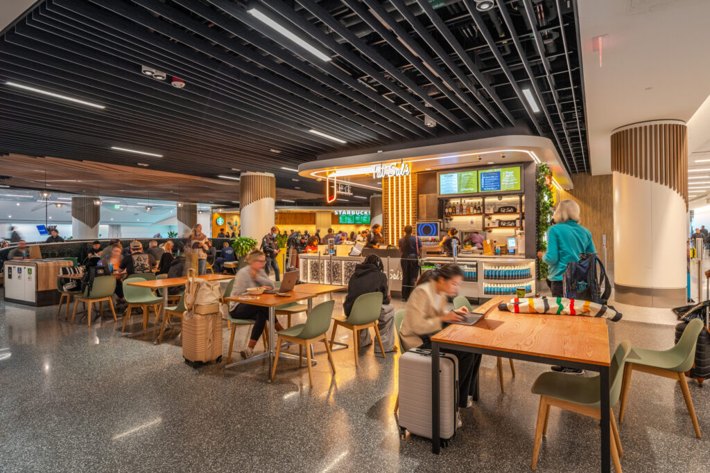 Terminal 3 Dining Terrace at Los Angeles International Airport (LAX)