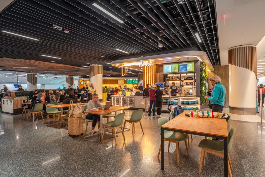Terminal 3 Dining Terrace at Los Angeles International Airport (LAX)