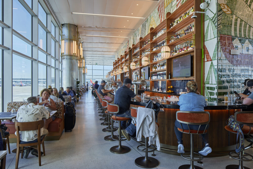 Sunset Loop Bar & Grill at Denver International Airport (DEN)