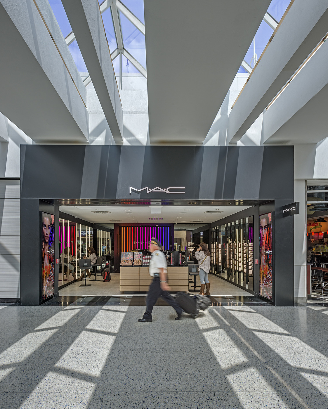 World Duty Free Concessions at George Bush Intercontinental Airport (IAH)