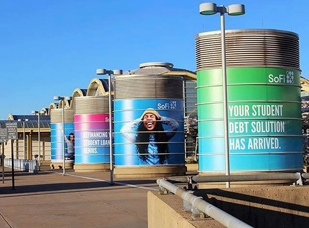 Terminal-Wide Advertising Fixture Program at Ronald Reagan Washington National Airport (DCA)