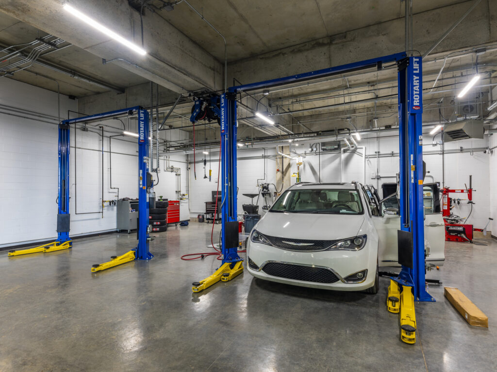 Consolidated Rental Car Facility (ConRAC) at Cincinnati/Northern Kentucky International Airport (CVG)
