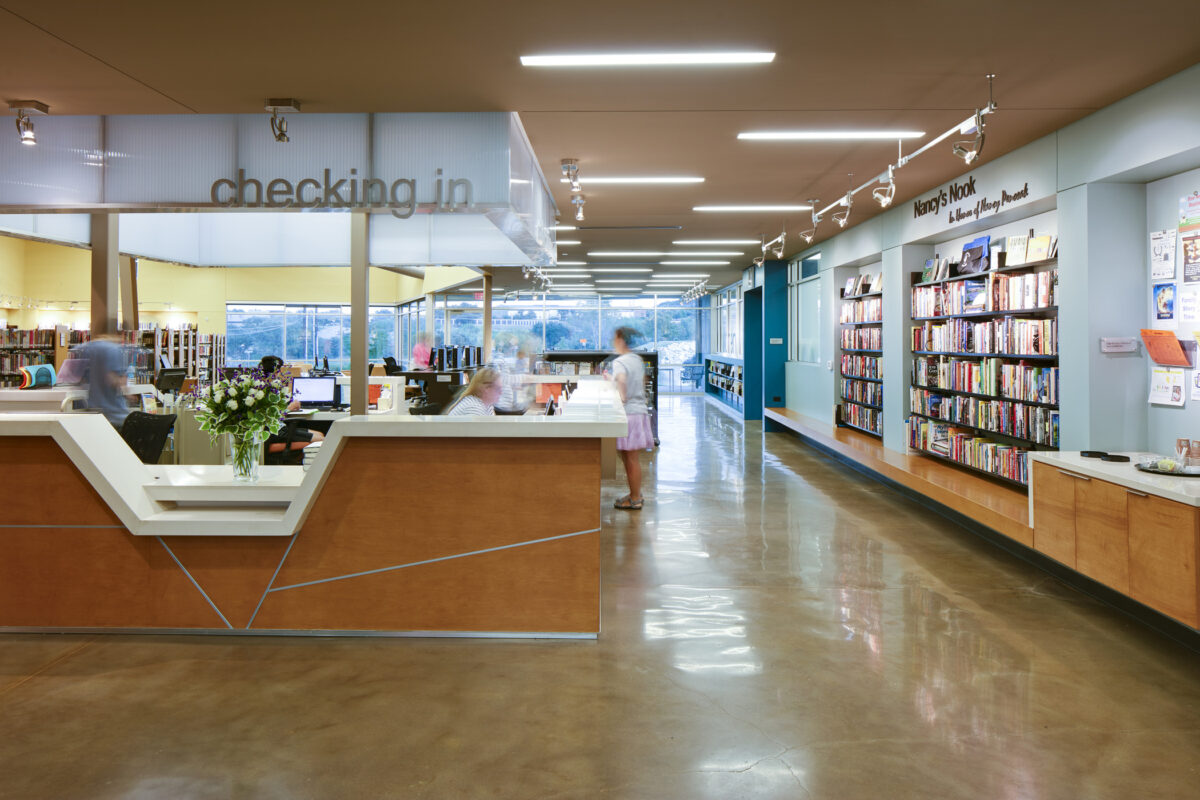 Lake Travis Community Library