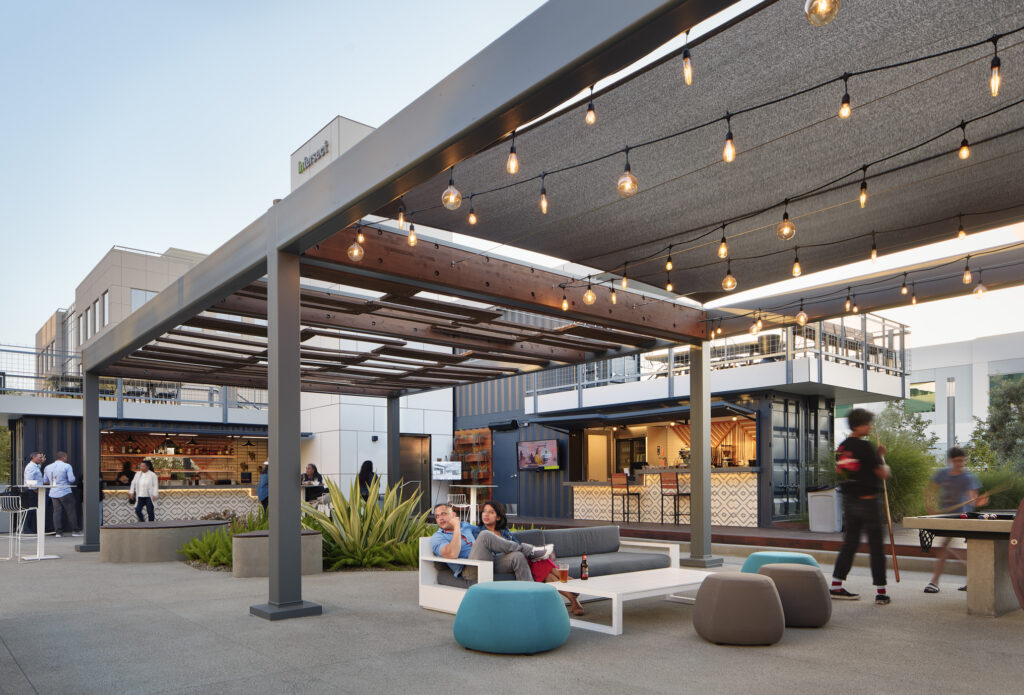 The Patio Marketplace at Intersect