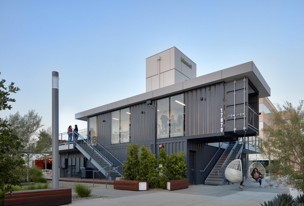 The Patio Marketplace at Intersect