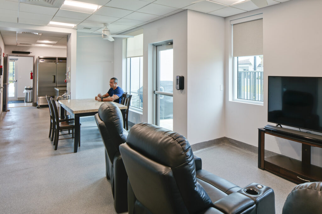 Veleiros at Crystal Lakes EMS Facility