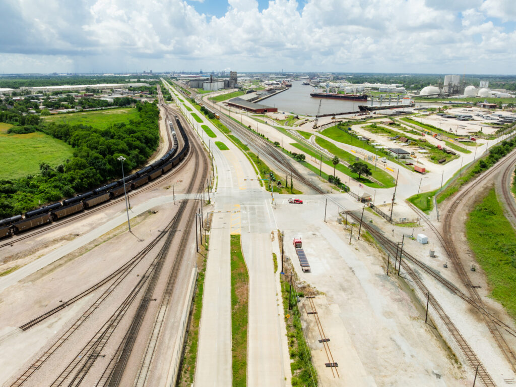 Clinton Drive Port Entrance No. 8 to IH-61