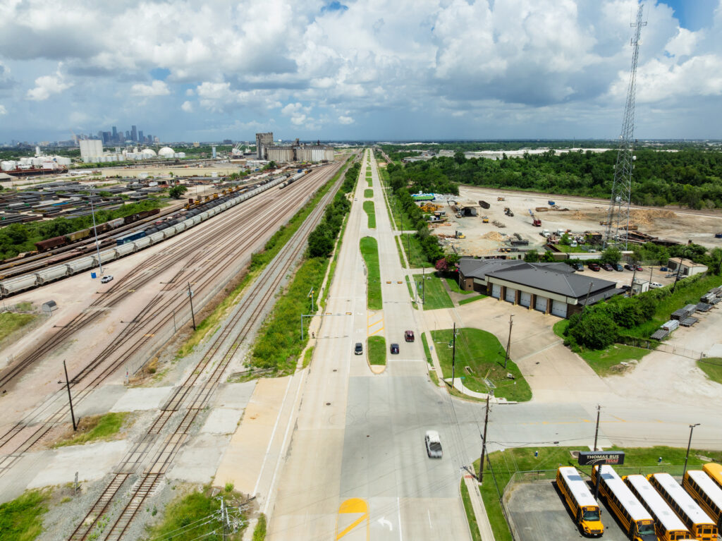Clinton Drive Port Entrance No. 8 to IH-61