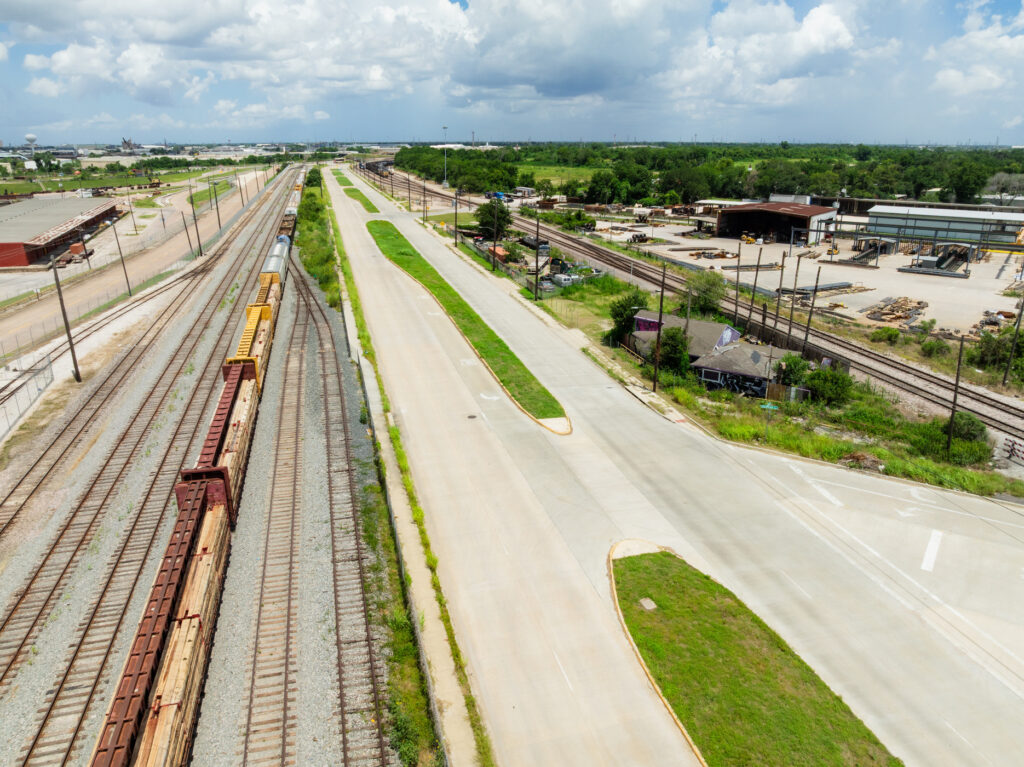 Clinton Drive Port Entrance No. 8 to IH-61