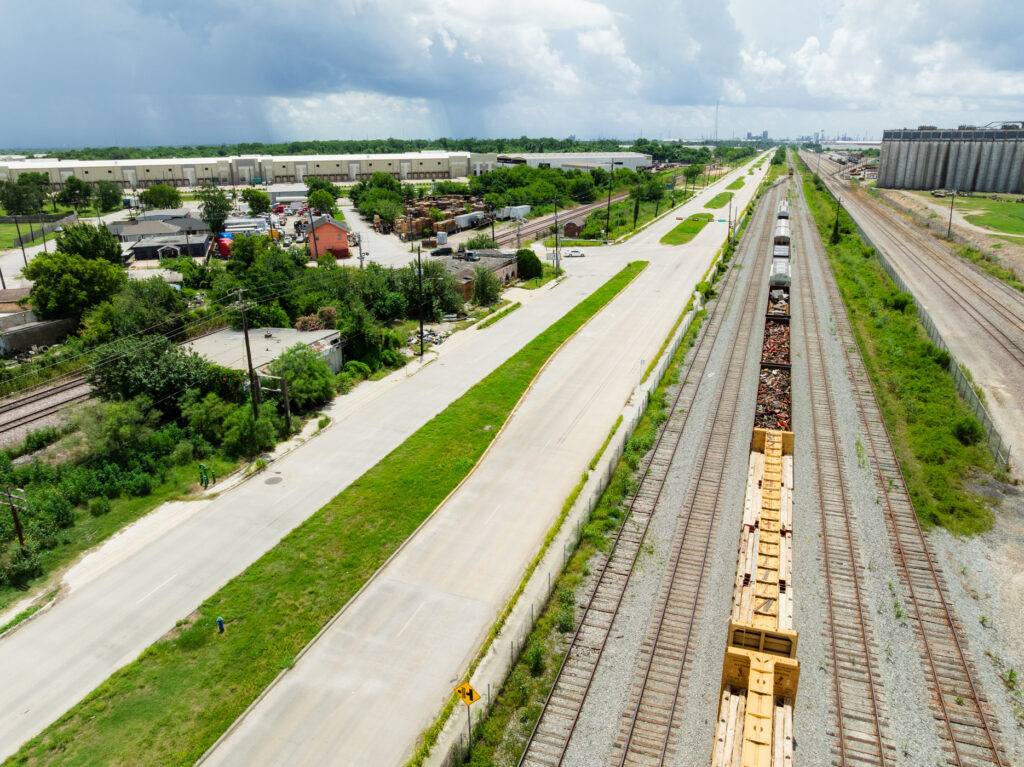 Clinton Drive Port Entrance No. 8 to IH-61
