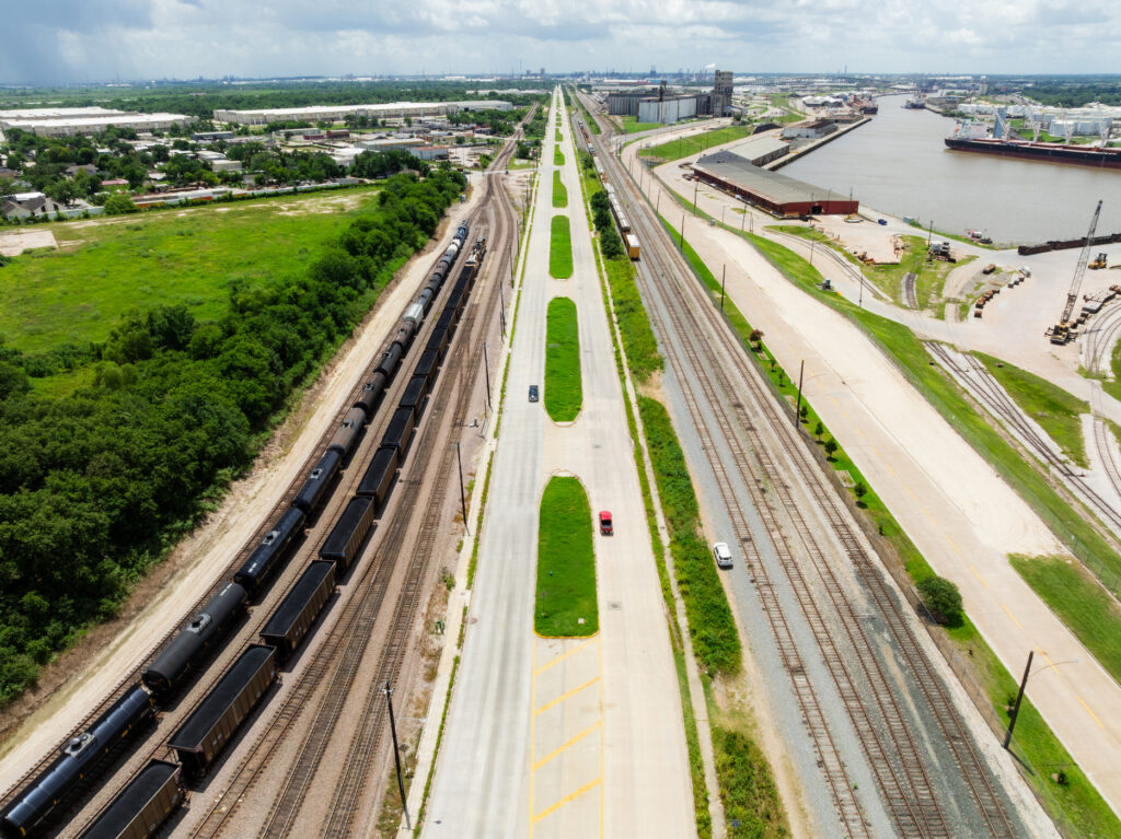 Clinton Drive Port Entrance No. 8 to IH-61