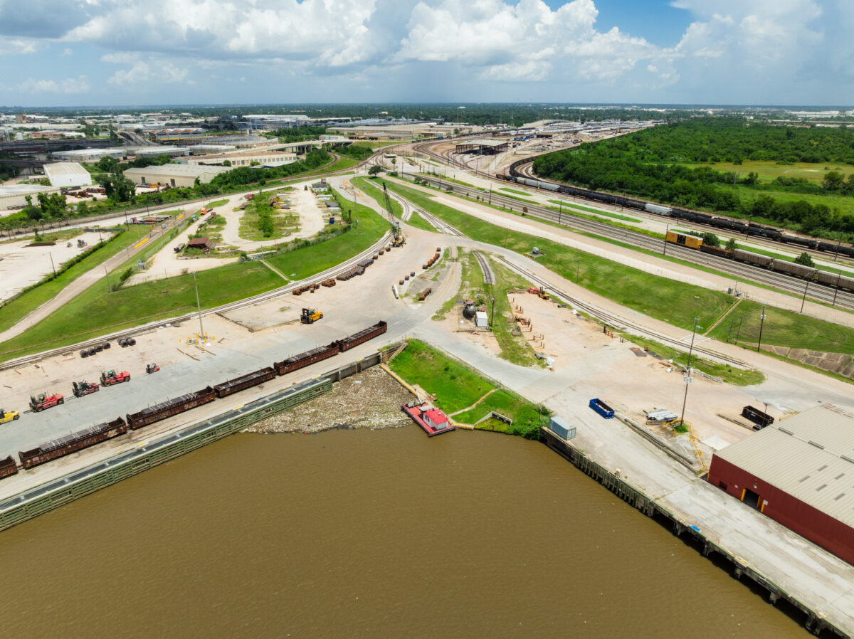 Clinton Drive Port Entrance No. 8 to IH-61