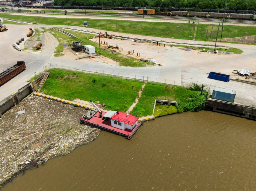 Clinton Drive Port Entrance No. 8 to IH-61