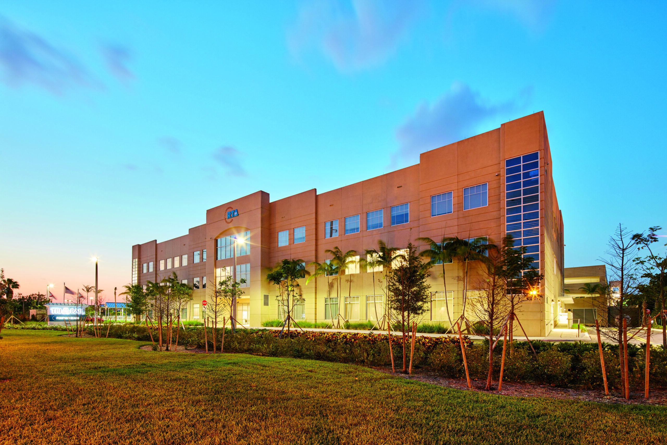 South Florida Regional Transit Authority Headquarters + Parking Garage