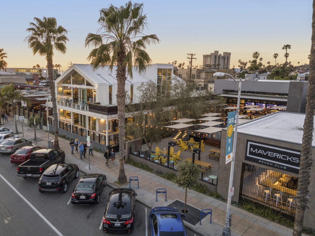 Mavericks Beach Club