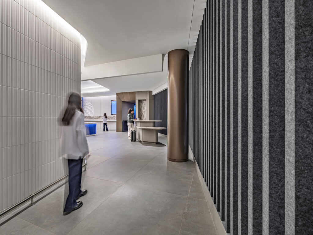 United Airlines Club Fly at George Bush Intercontinental Airport (IAH)