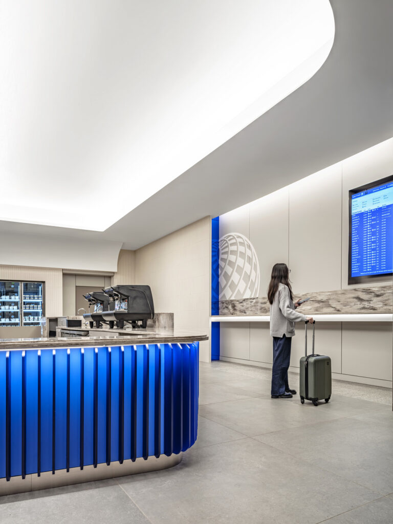 United Airlines Club Fly at George Bush Intercontinental Airport (IAH)